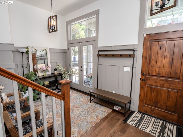 3526 Sw ARNOLD St, Portland, OR 97219