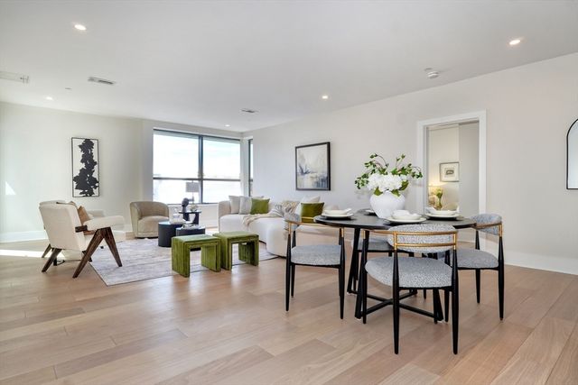 62 Foundry St 309, Wakefield, MA 01880