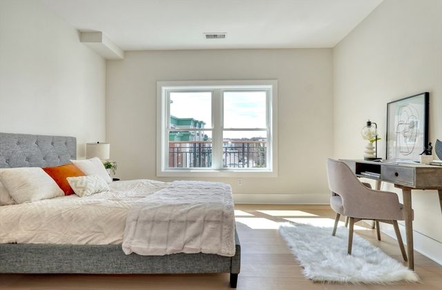 62 Foundry St 309, Wakefield, MA 01880