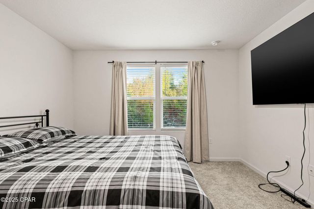 3987 Oxford Avenue, Chipley, FL 32428