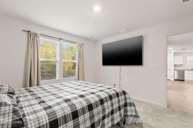 3987 Oxford Avenue, Chipley, FL 32428