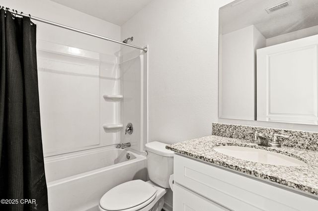 3987 Oxford Avenue, Chipley, FL 32428