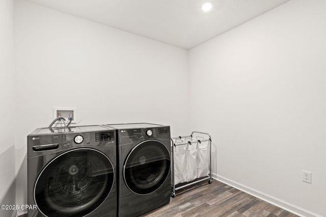 3987 Oxford Avenue, Chipley, FL 32428