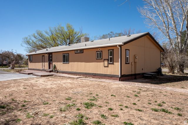 4384 N DRIFTWOOD LN, Enoch, UT 84721