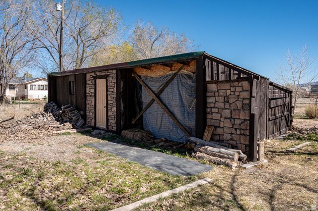 4384 N DRIFTWOOD LN, Enoch, UT 84721