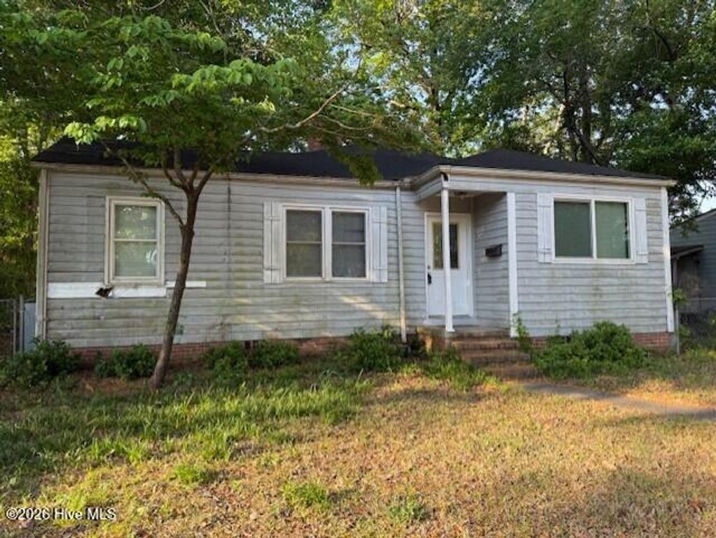 2220 Klein Road, Wilmington, NC 28405