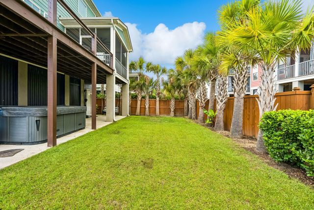 523 Amalie Farms Drive, Charleston, SC 29492