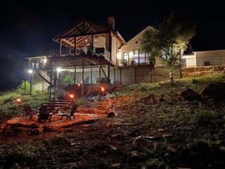 121 Center Oaks Court, Kerrville, TX 78028