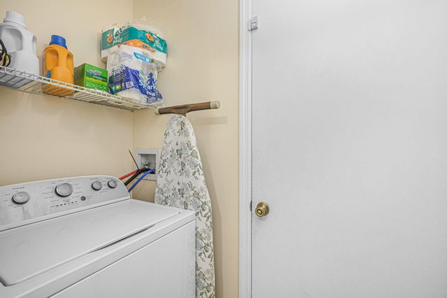 414 SW Lakehurst Dr, Port St Lucie, FL 34983