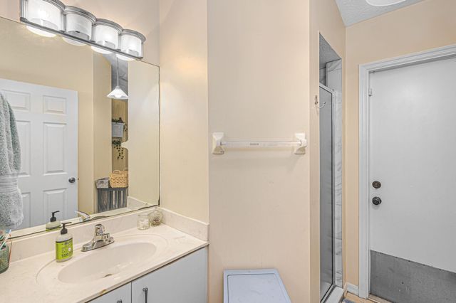 414 SW Lakehurst Dr, Port St Lucie, FL 34983