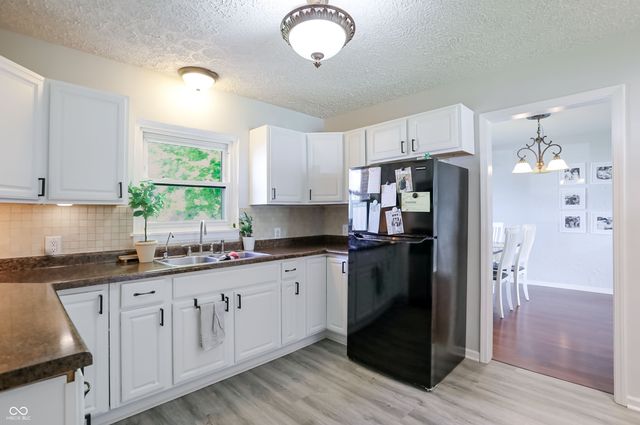 70 S 5th Avenue, Beech Grove, IN 46107