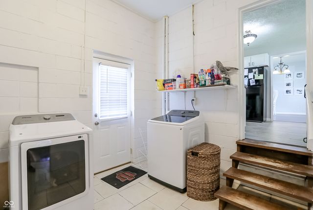 70 S 5th Avenue, Beech Grove, IN 46107