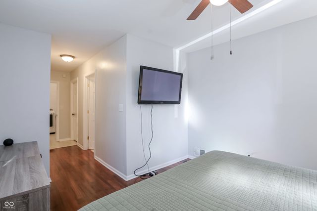 70 S 5th Avenue, Beech Grove, IN 46107