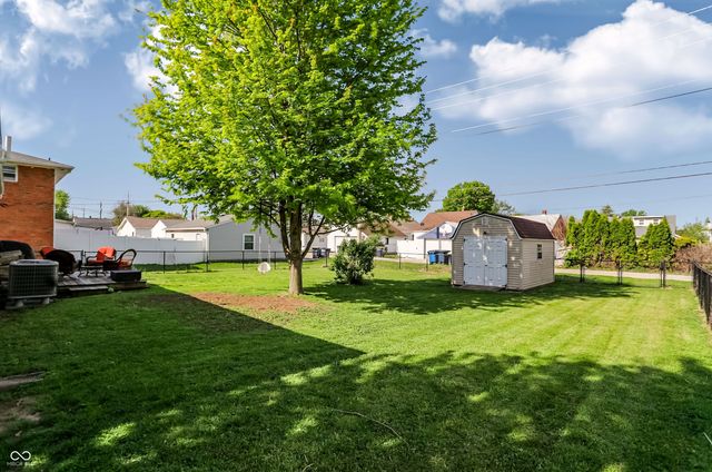 70 S 5th Avenue, Beech Grove, IN 46107