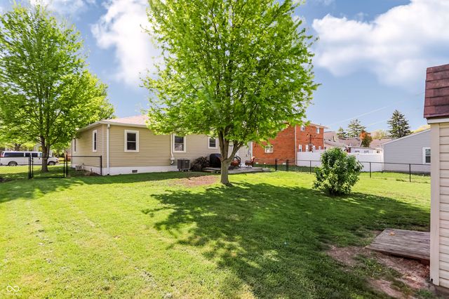 70 S 5th Avenue, Beech Grove, IN 46107