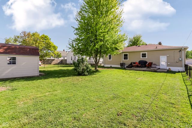 70 S 5th Avenue, Beech Grove, IN 46107