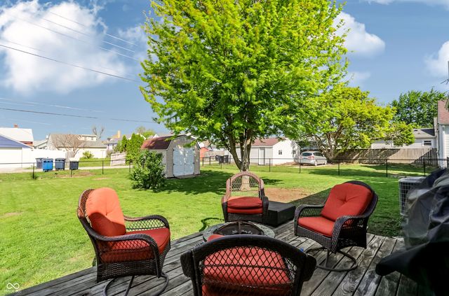 70 S 5th Avenue, Beech Grove, IN 46107