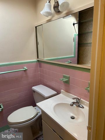 8533 BUSTLETON AVE, Philadelphia, PA 19152