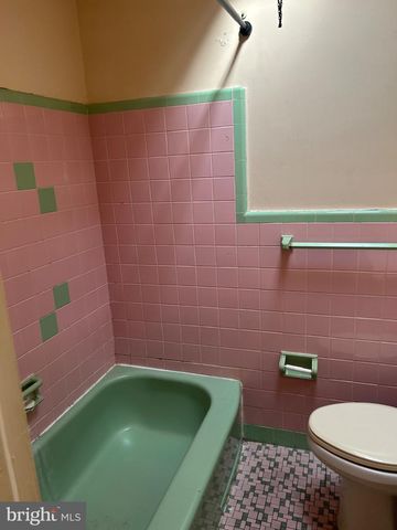 8533 BUSTLETON AVE, Philadelphia, PA 19152