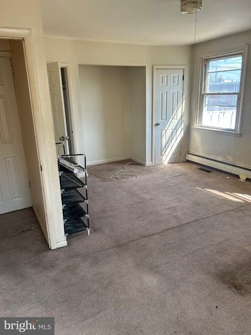 8533 BUSTLETON AVE, Philadelphia, PA 19152