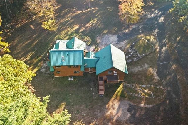 193 Nichewaug Rd, Petersham, MA 01366