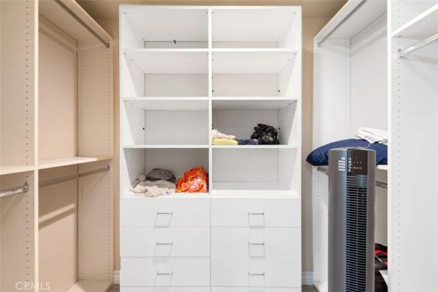 5704 Skyview Way A, Agoura Hills, CA 91301