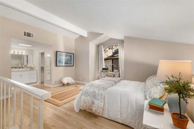 5704 Skyview Way A, Agoura Hills, CA 91301