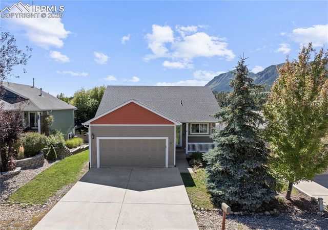 25 Sailing Way, Palmer Lake, CO 80133