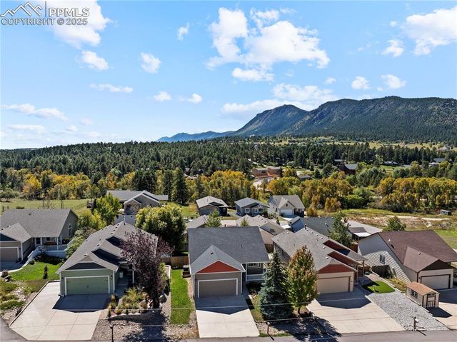 25 Sailing Way, Palmer Lake, CO 80133