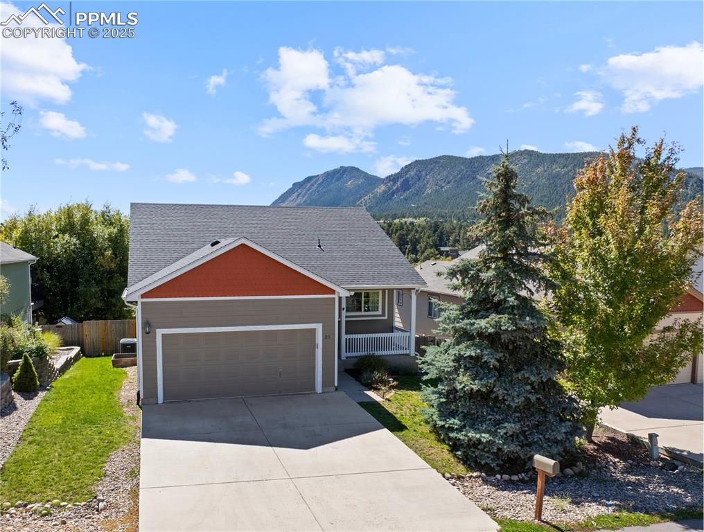 25 Sailing Way, Palmer Lake, CO 80133