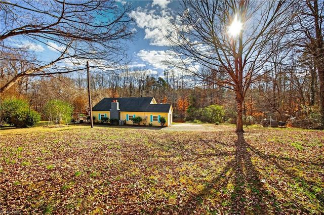 2500 Mount Hope Church Road, Whitsett, NC 27377