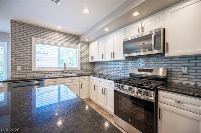 3408 Perching Bird Lane, North Las Vegas, NV 89084
