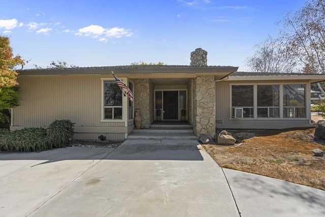 15 Carol Anns Court, Hollister, CA 95023