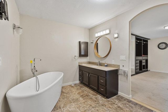 15 Carol Anns Court, Hollister, CA 95023