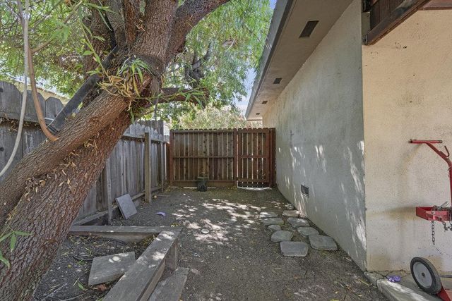 15 Carol Anns Court, Hollister, CA 95023