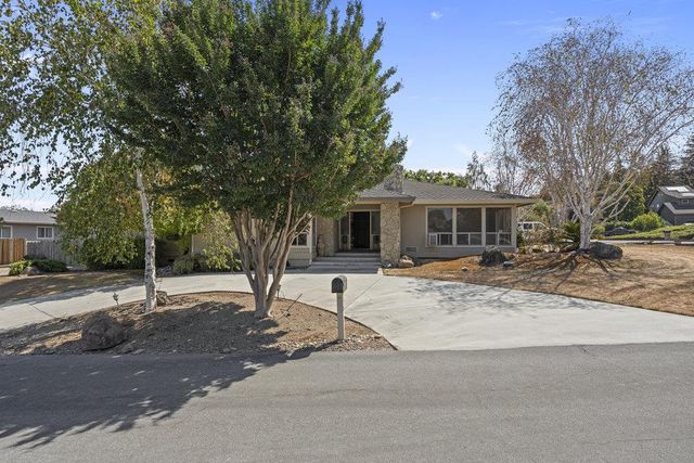 15 Carol Anns Court, Hollister, CA 95023