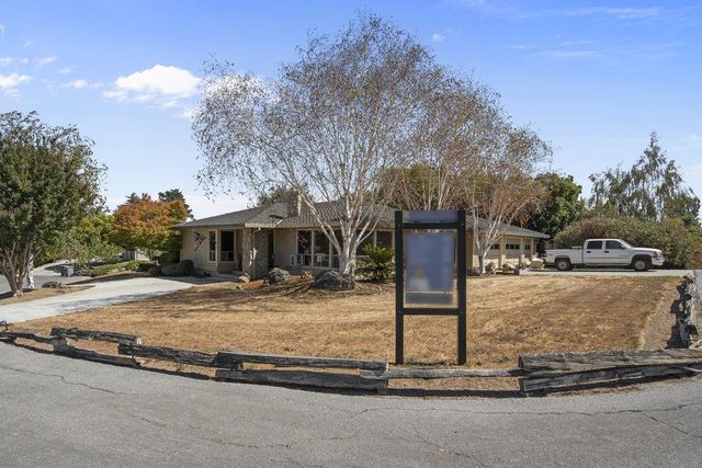 15 Carol Anns Court, Hollister, CA 95023