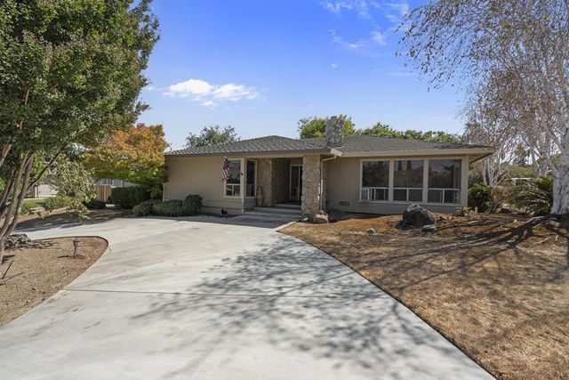 15 Carol Anns Court, Hollister, CA 95023