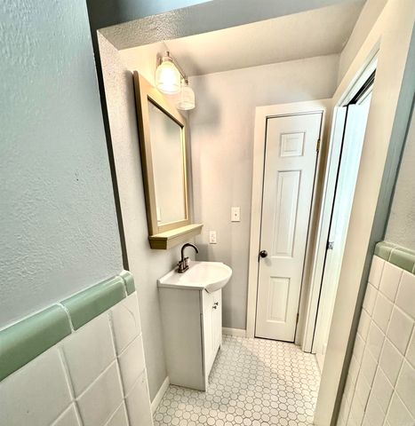 305 Ramble St, Hot Springs, AR 71901