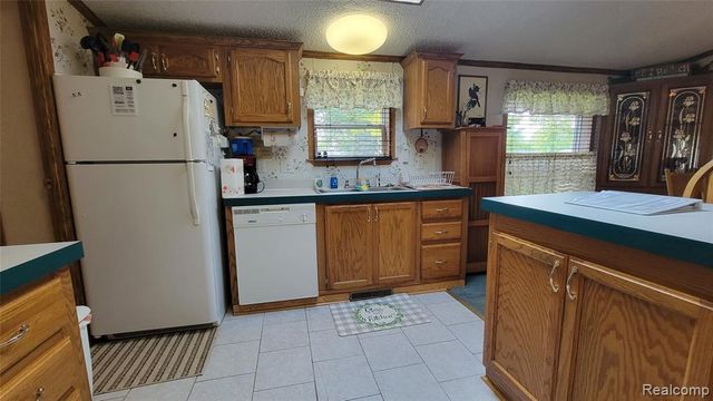 4349 Bay Road, Gladwin, MI 48624