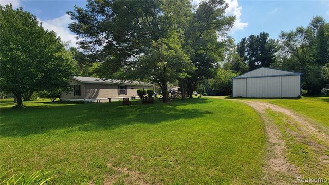 4349 Bay Road, Gladwin, MI 48624