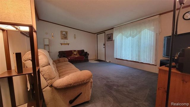 4349 Bay Road, Gladwin, MI 48624