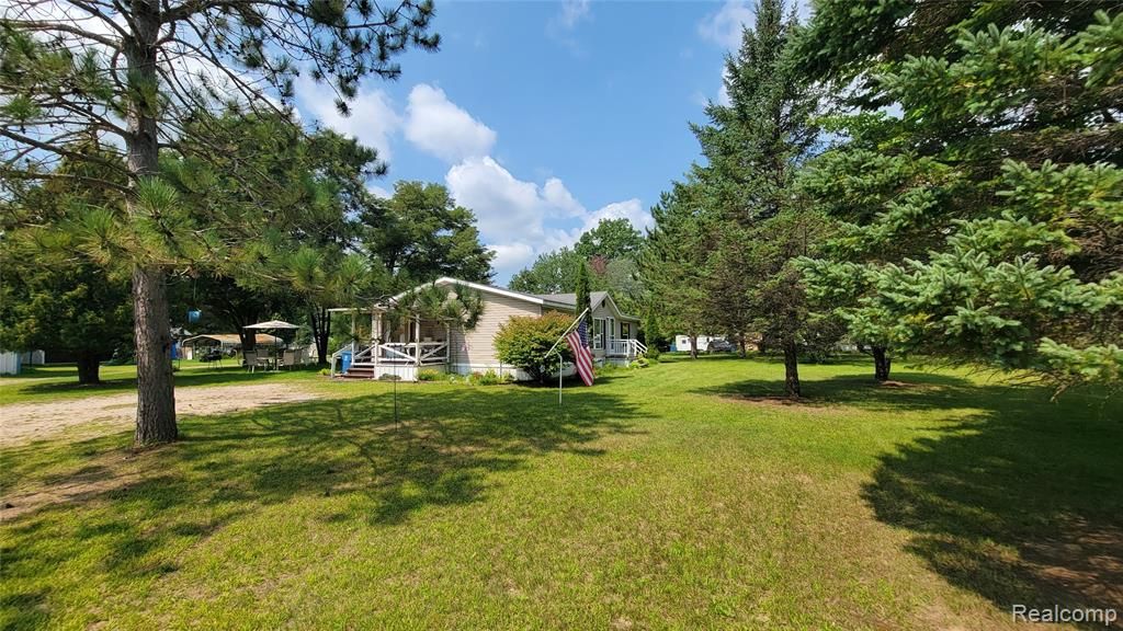 4349 Bay Road, Gladwin, MI 48624