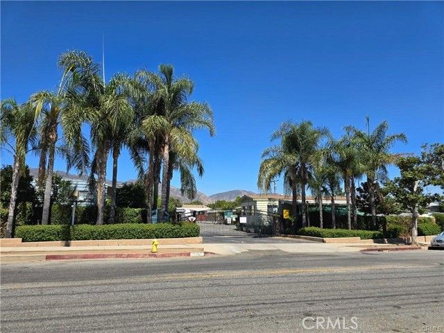13120 Bradley Avenue 10, Sylmar (los Angeles), CA 91342