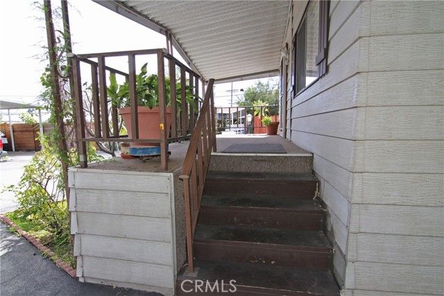 13120 Bradley Avenue 10, Sylmar (los Angeles), CA 91342