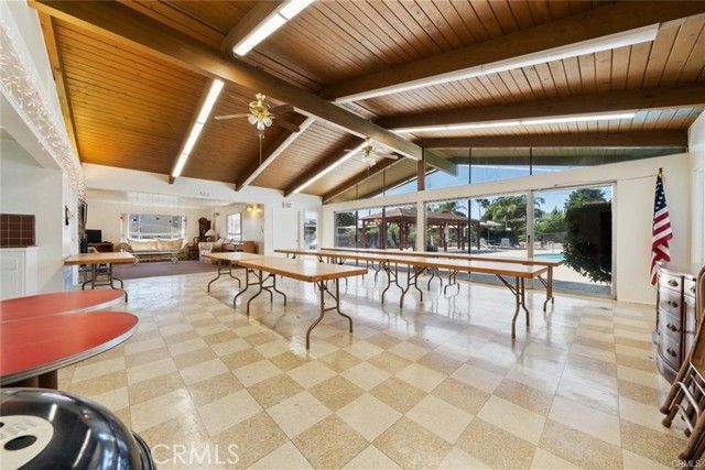 13120 Bradley Avenue 10, Sylmar (los Angeles), CA 91342