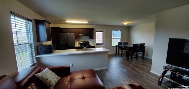 10690 Pablo Way, Converse, TX 78109