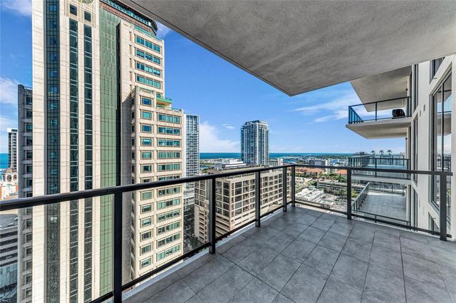 275 1ST AVENUE S 1904, St Petersburg, FL 33701