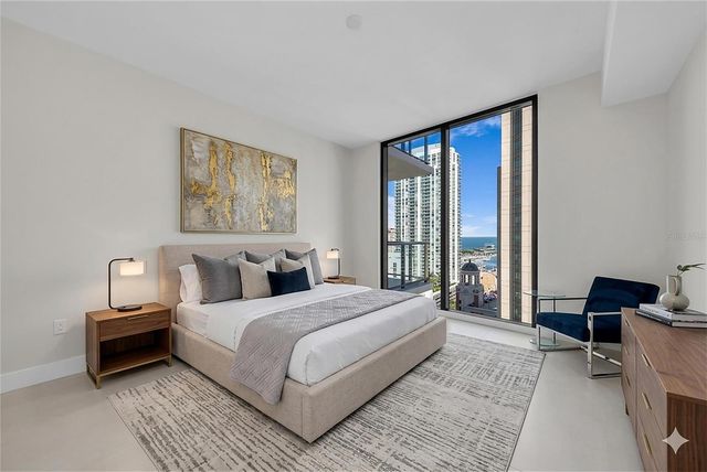 275 1ST AVENUE S 1904, St Petersburg, FL 33701