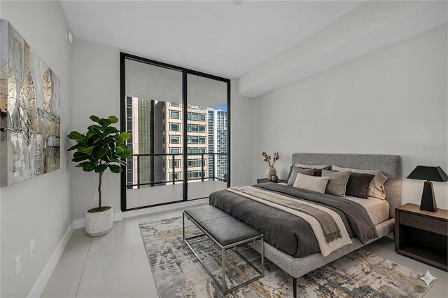 275 1ST AVENUE S 1904, St Petersburg, FL 33701